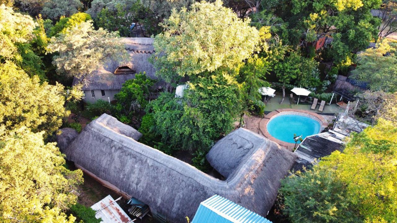 วิกตอเรีย ฟอลล์ แบ็กแพกเกอร์ ลอดจ์ Hostel วิกตอเรียฟอลส์ ภายนอก รูปภาพ