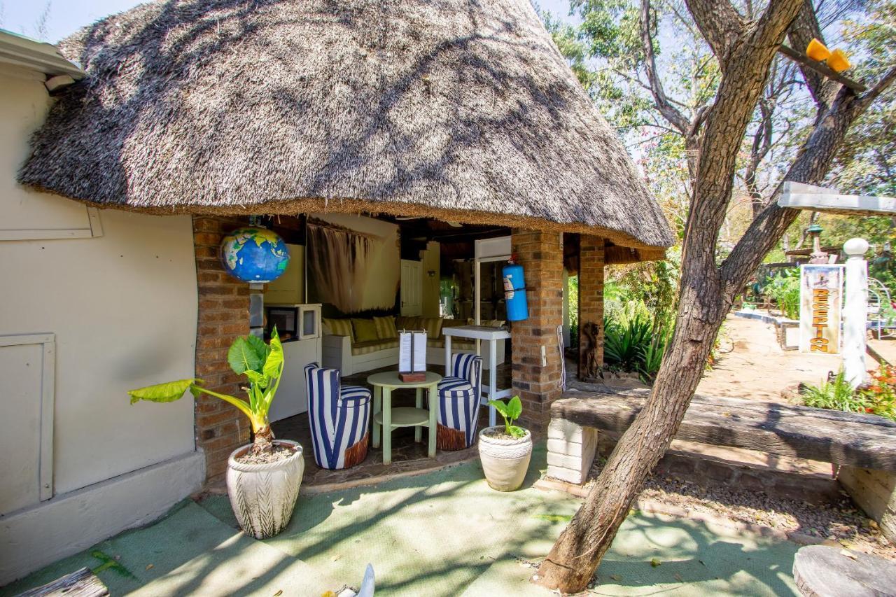 วิกตอเรีย ฟอลล์ แบ็กแพกเกอร์ ลอดจ์ Hostel วิกตอเรียฟอลส์ ภายนอก รูปภาพ