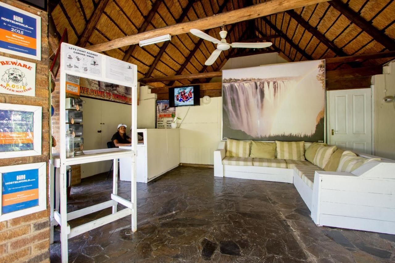 วิกตอเรีย ฟอลล์ แบ็กแพกเกอร์ ลอดจ์ Hostel วิกตอเรียฟอลส์ ภายนอก รูปภาพ