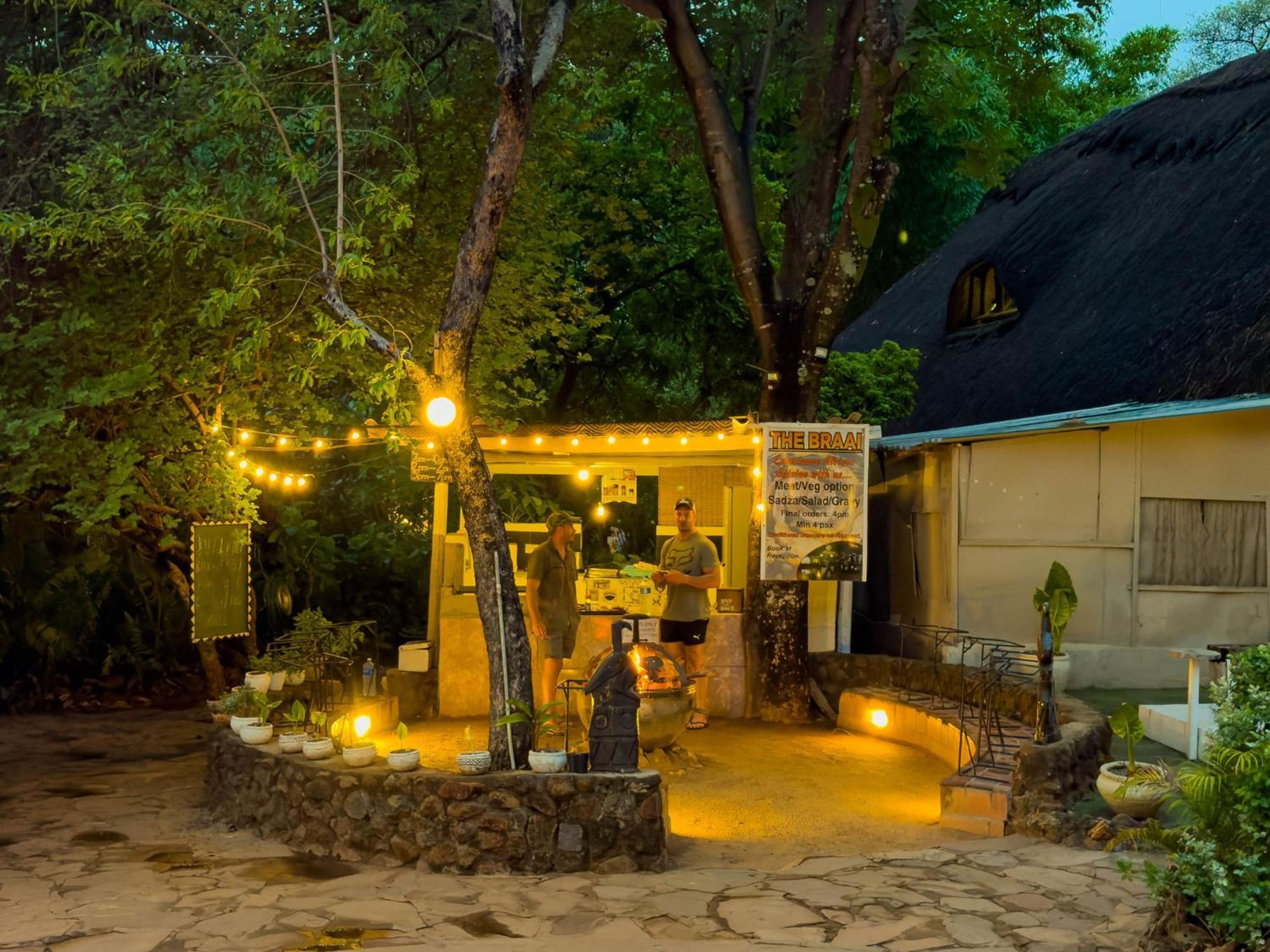 วิกตอเรีย ฟอลล์ แบ็กแพกเกอร์ ลอดจ์ Hostel วิกตอเรียฟอลส์ ภายนอก รูปภาพ